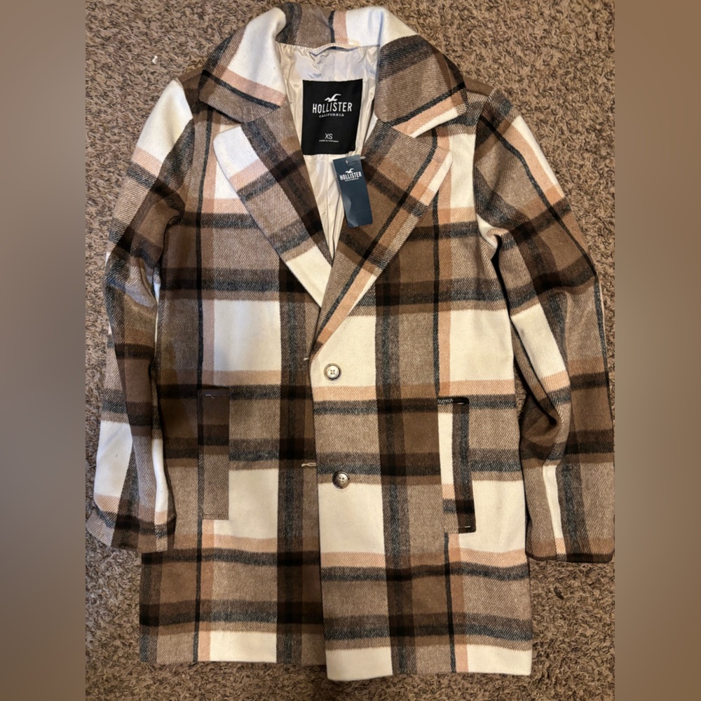 Hollister Checkered Jacket in Brown and Cream